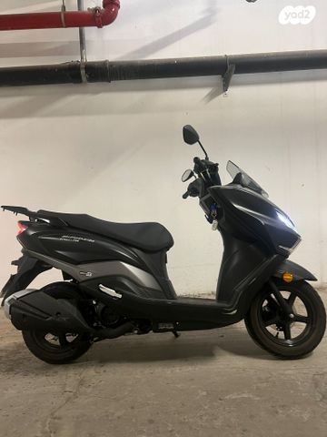 סוזוקי בורגמן 125