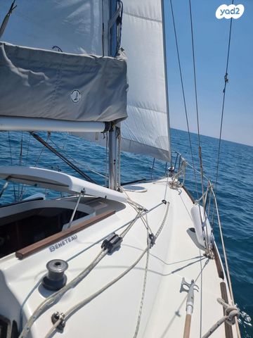 יאכטות - מפרשית