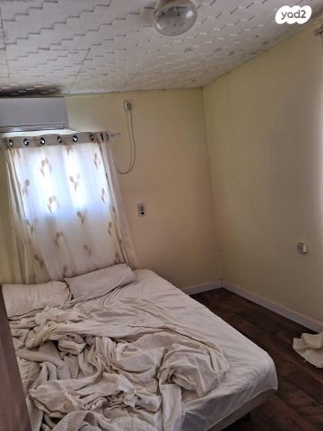 יאכטות - סירות מנוע