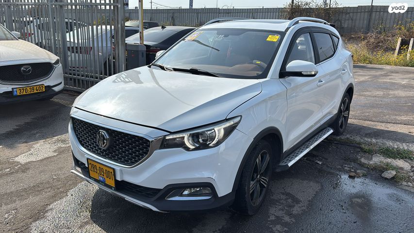 מודעת רכב אם ג'י ZS