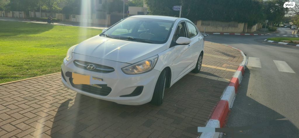 יונדאי אקסנט i25