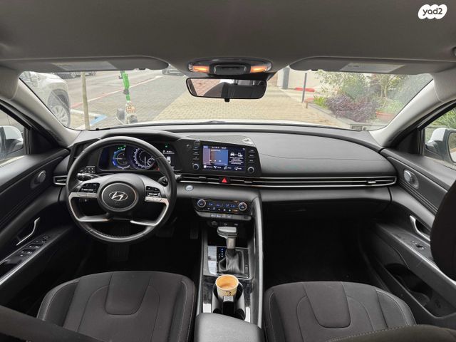 יונדאי אלנטרה