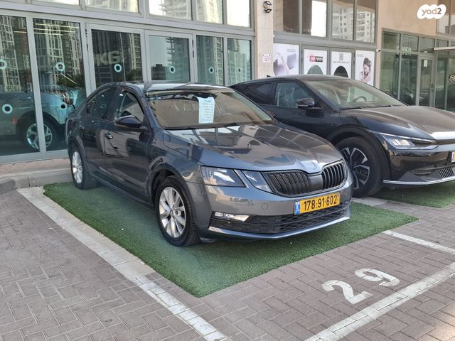 סקודה אוקטביה