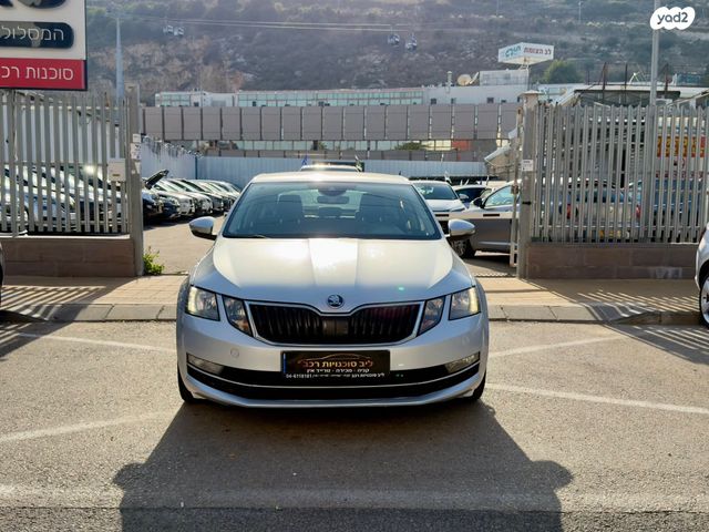 סקודה אוקטביה