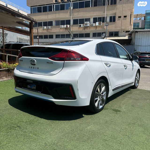 יונדאי איוניק