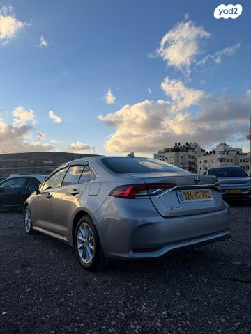 טויוטה קורולה