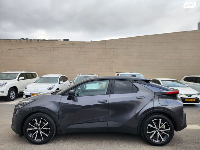טויוטה C-HR
