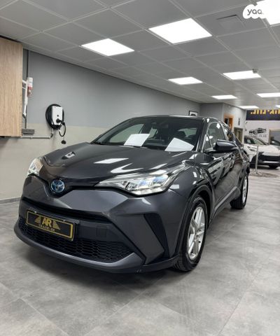 מודעת רכב טויוטה C-HR