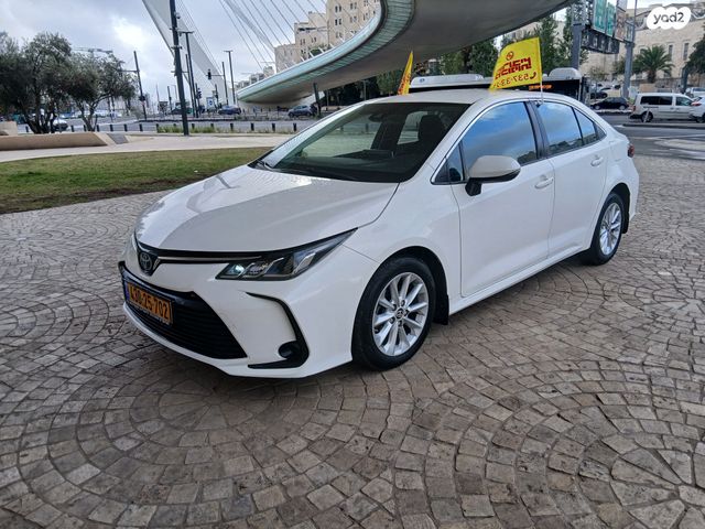 מודעת רכב טויוטה קורולה