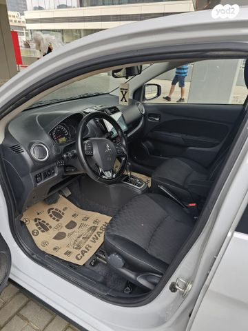 מיצובישי ספייס סטאר