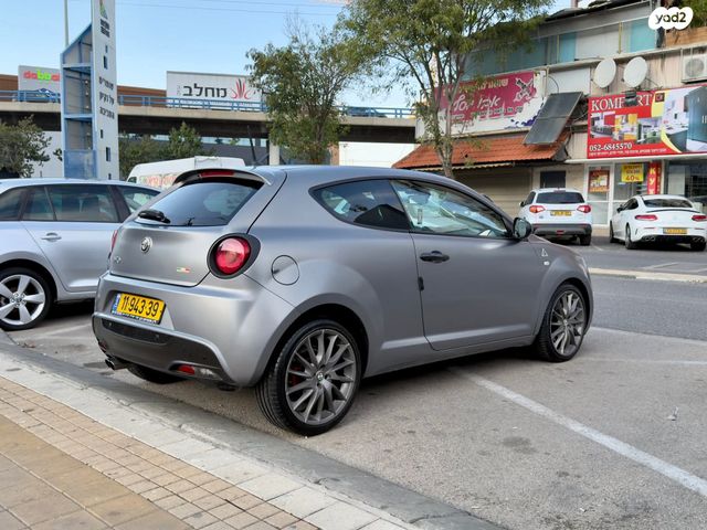 אלפא רומיאו מיטו