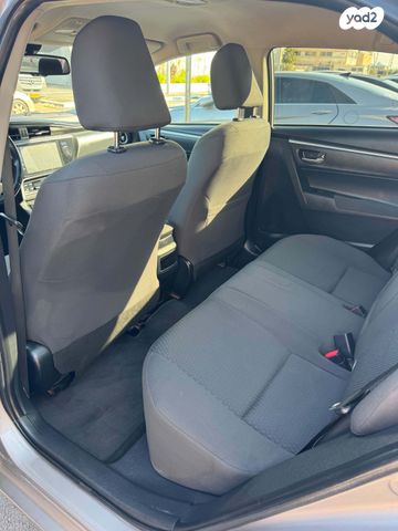 טויוטה קורולה