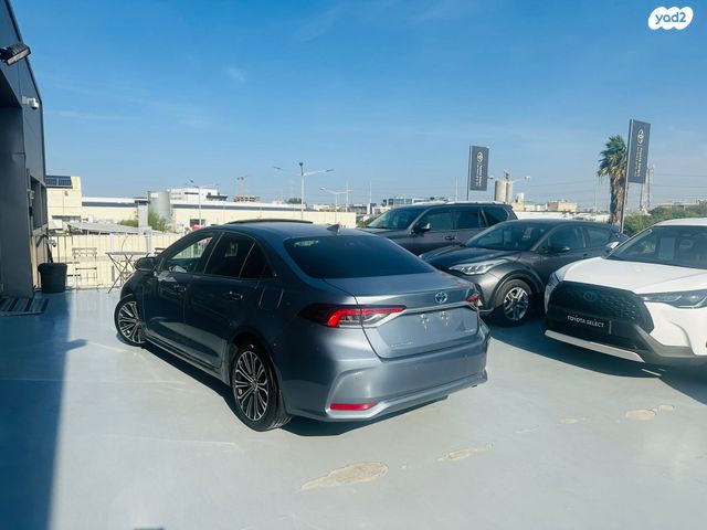 מודעת רכב טויוטה קורולה 1