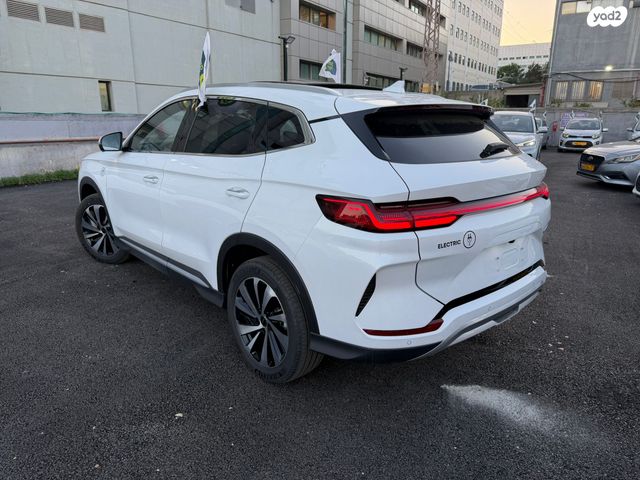 בי.ווי.די סיל U