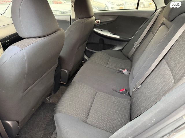 טויוטה קורולה