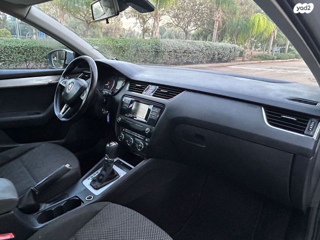 סקודה אוקטביה