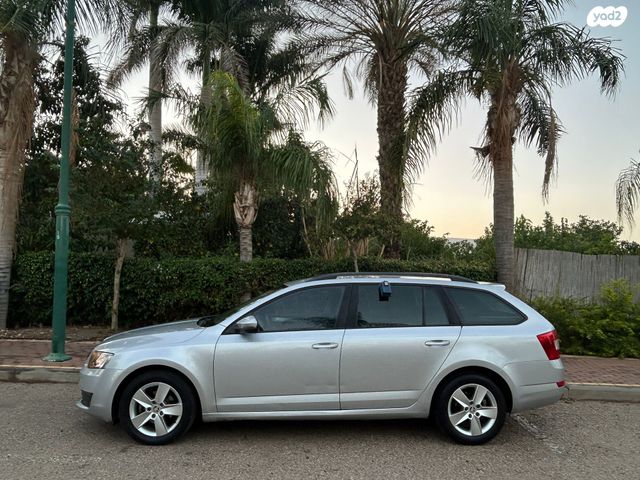 סקודה אוקטביה