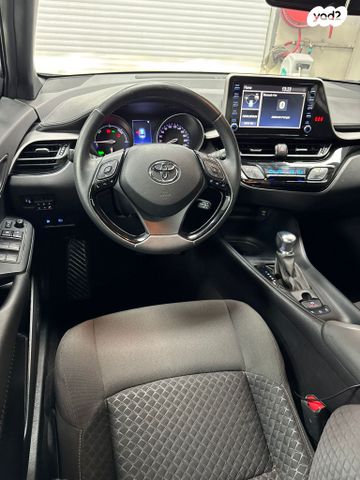 טויוטה C-HR