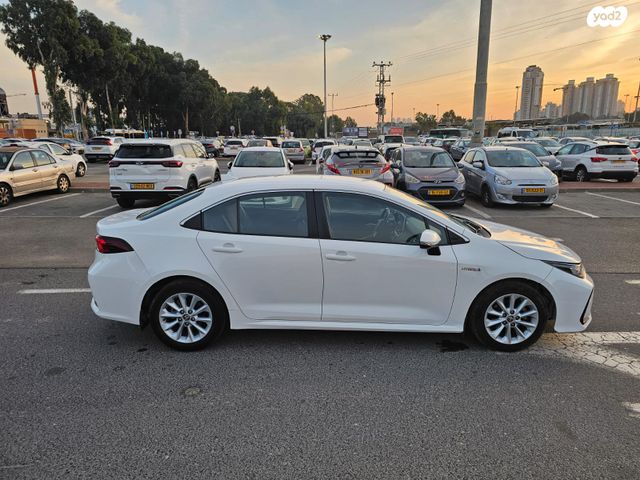 מודעת רכב טויוטה קורולה