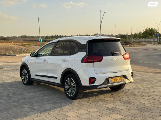 קיה נירו פלוס