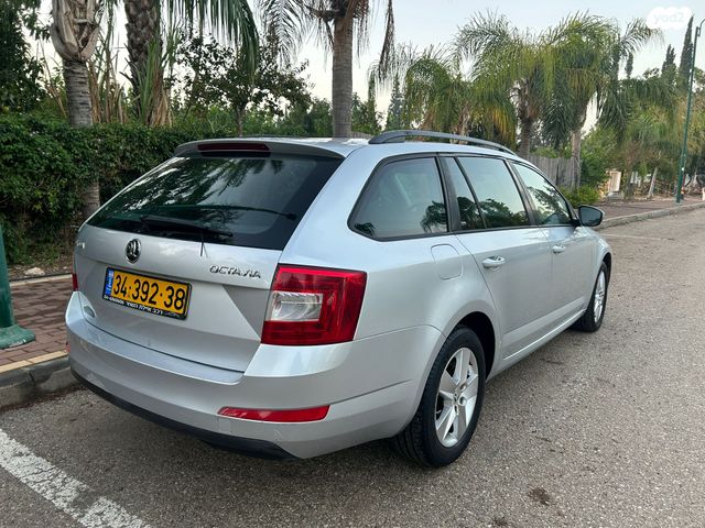 סקודה אוקטביה