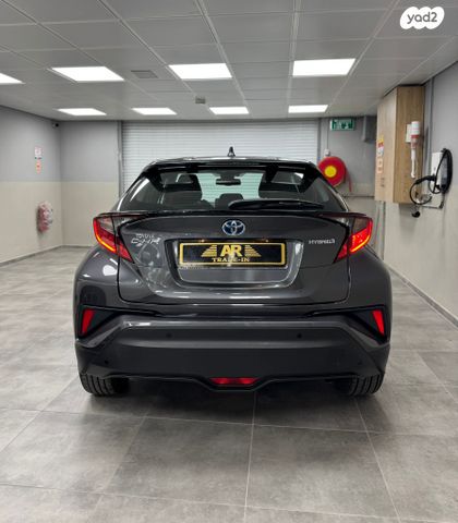 טויוטה C-HR