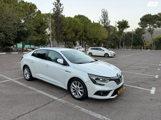 רנו מגאן