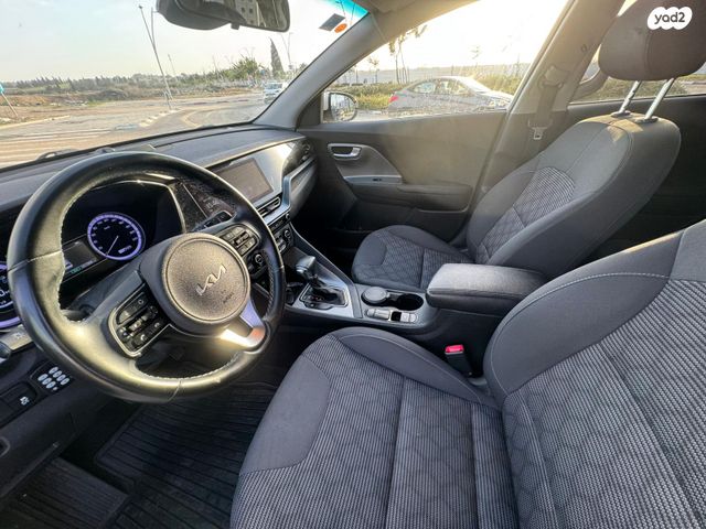 קיה נירו פלוס