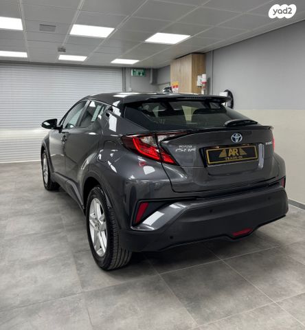 טויוטה C-HR