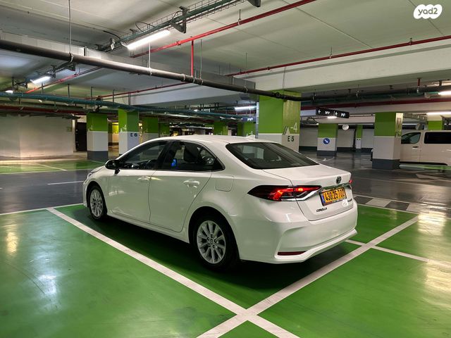 טויוטה קורולה