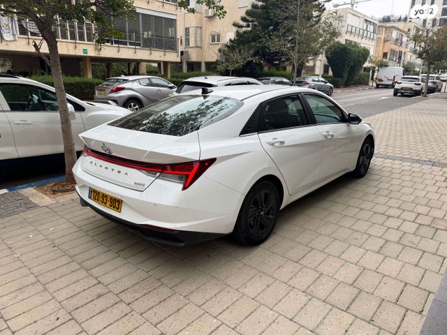 יונדאי אלנטרה