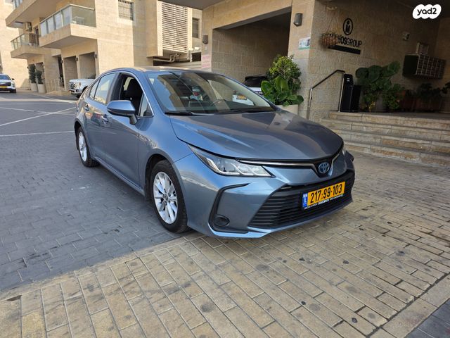 טויוטה קורולה
