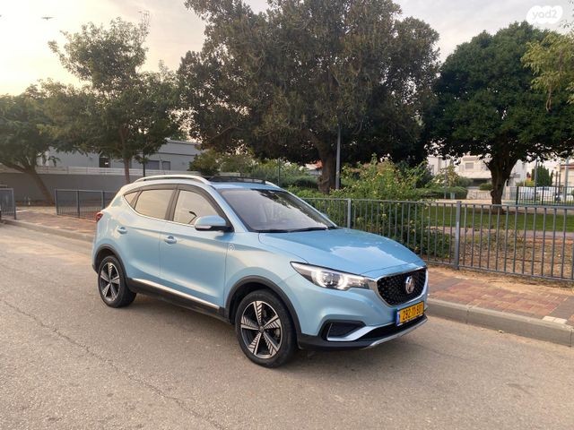 מודעת רכב אם ג'י ZS