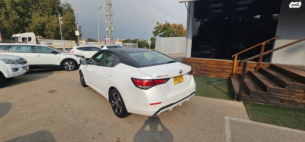 ניסאן סנטרה