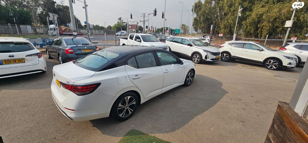 ניסאן סנטרה