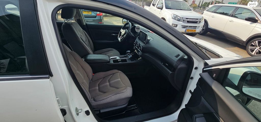 ניסאן סנטרה