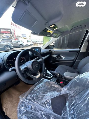 טויוטה יאריס