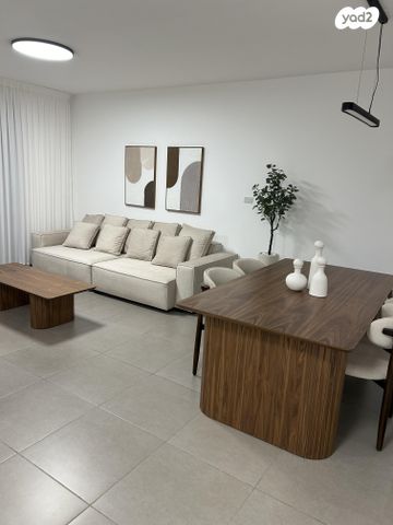 דרך מנחם בגין 20