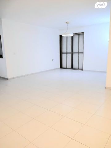 קרית שמונה 29