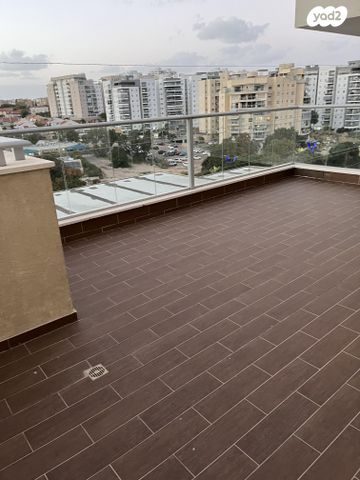 כנפי נשרים 9