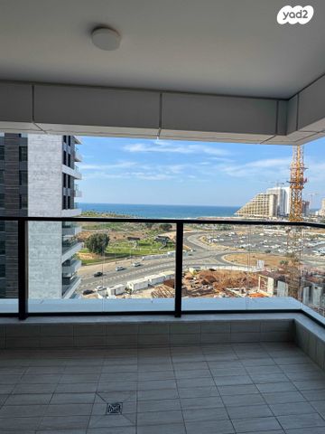 דירה, נעמי שמר 3, דרום חדש, פארק הים, בת ים