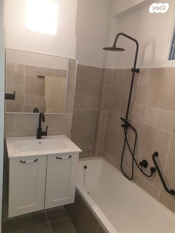 דירה, הרא"ה 70, שכונת הלל, רמת גן