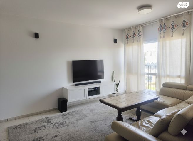 הנוער העובד 8