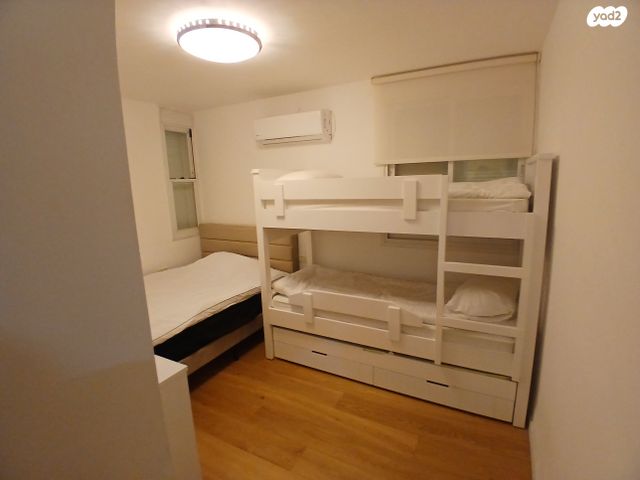 דירת גן, אחד העם 11, קרית שמואל, טבריה