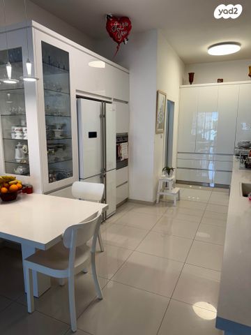 דירה, שמידט 3, רח' הנשיא צפון, חדרה