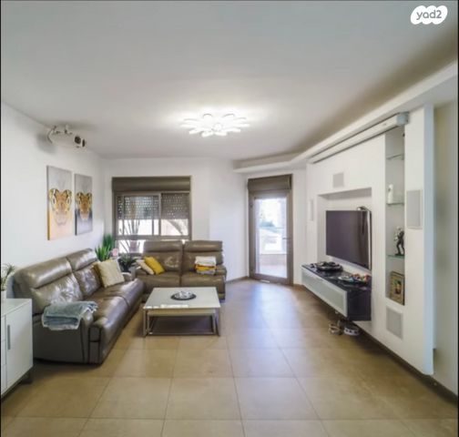 דירה, הרצל 104, עיר, מרכז העיר, נהריה