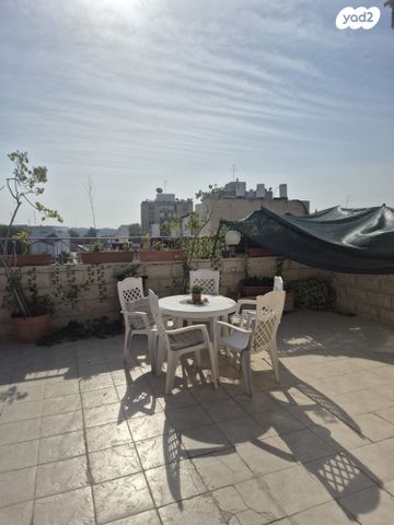 גג/ פנטהאוז, שדרות חיים וייצמן 32, ויצמן, רמלה