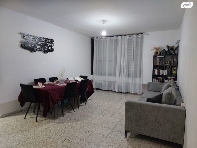 דירה, שדרות בן אב"י 64, רמת חן ובן ציון, נתניה