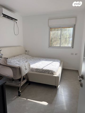 דירה, מבצע נחשון 12, נווה אפק, ראש העין