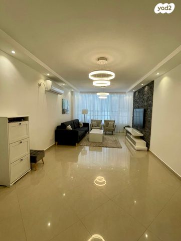 דירה, הנוטרים 3, אגרובנק, חולון